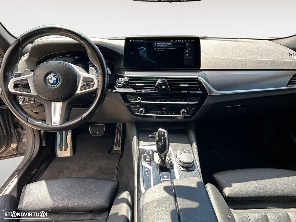 BMW 530 e Pack Desportivo M - 10