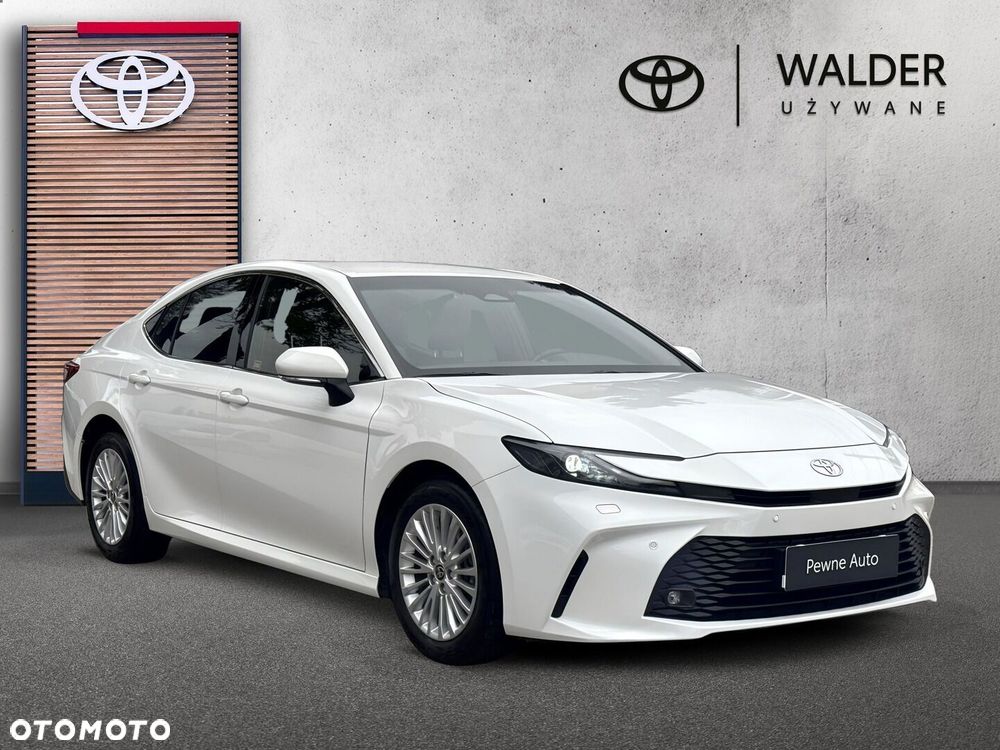Toyota Camry - 6