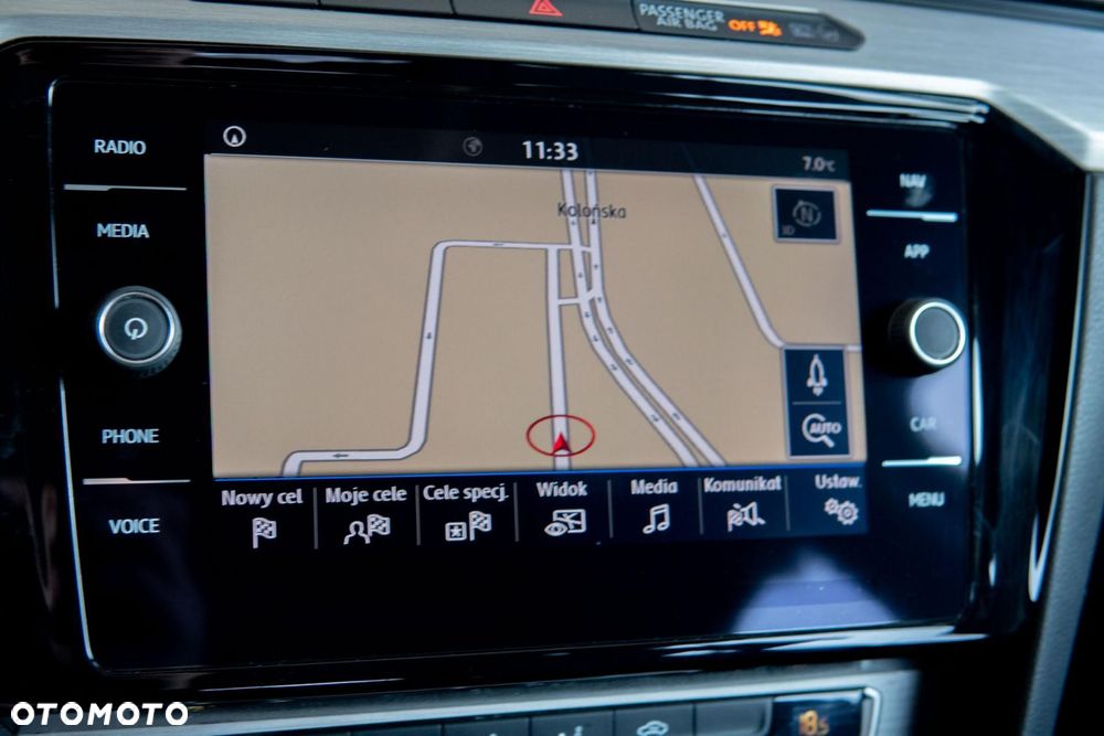 Volkswagen Passat - 19