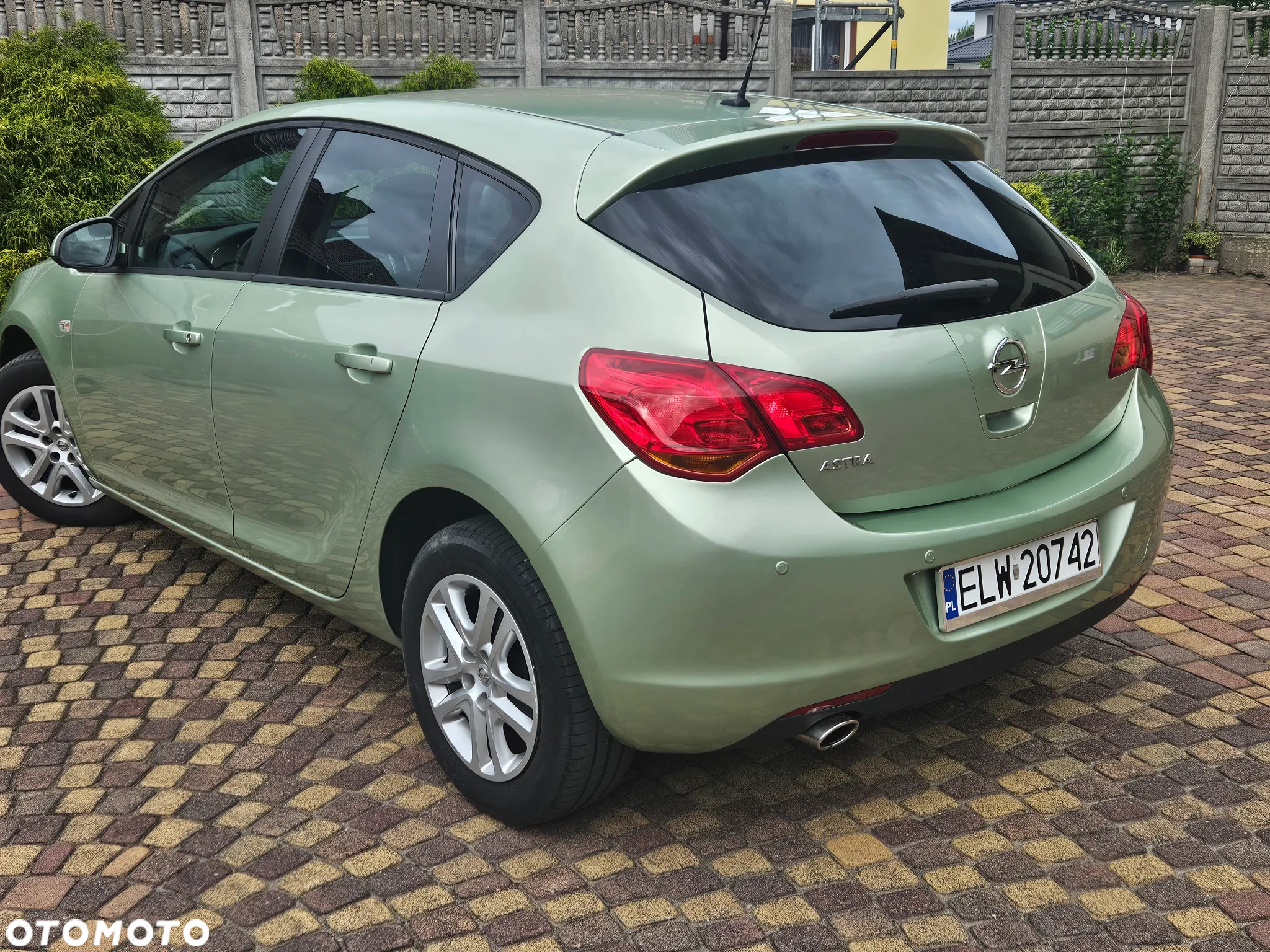 Opel Astra IV 1.4 T Cosmo S&S - 6