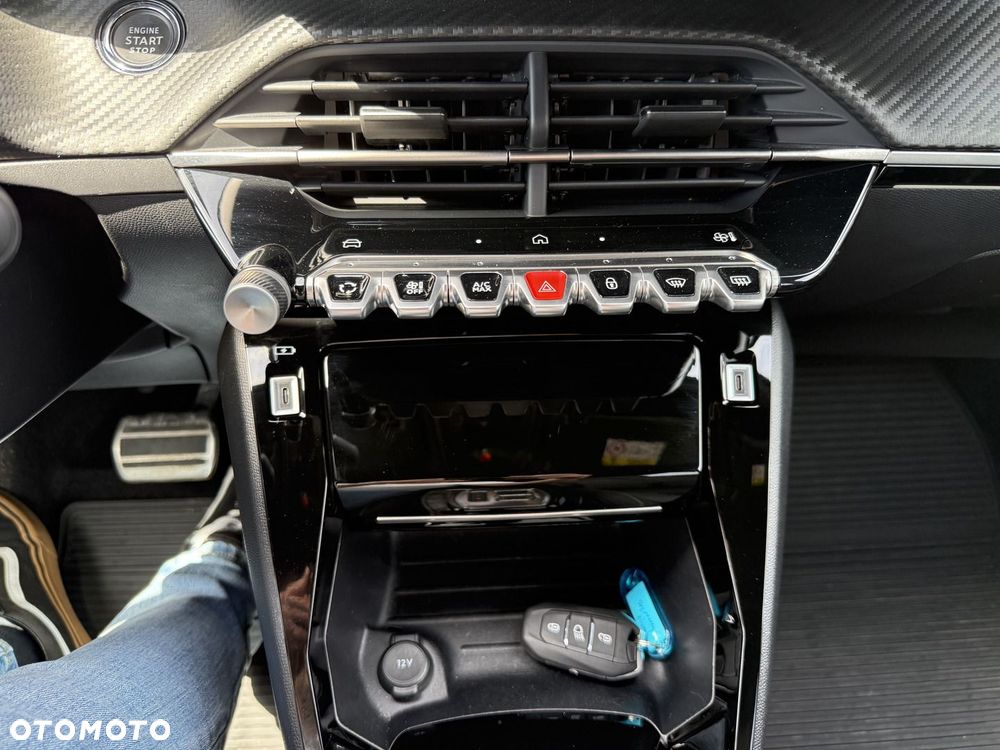 Peugeot 2008 - 19
