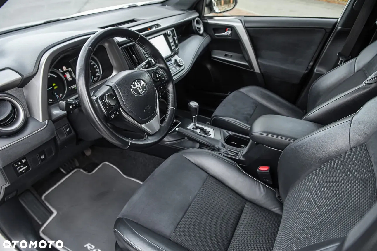 Toyota RAV4 - 15