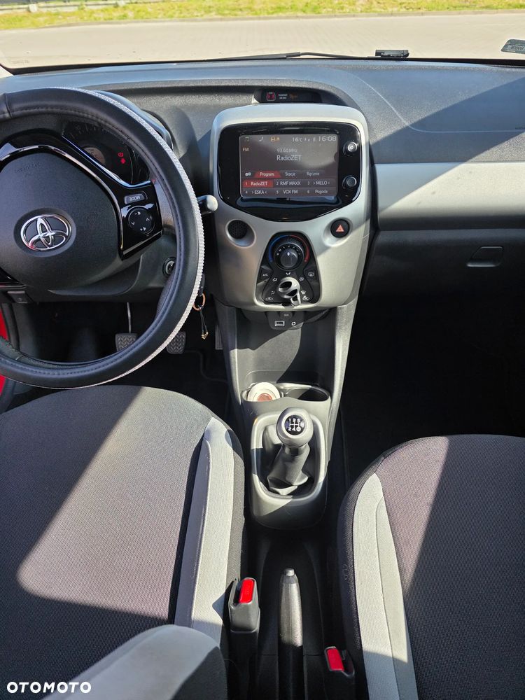 Toyota Aygo x-play - 13