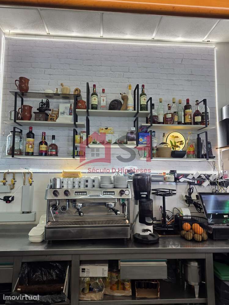 *Oportunidade de Trespasse – Café, Snack Bar e Churrasqueira em Fun... - Grande imagem: 3/24