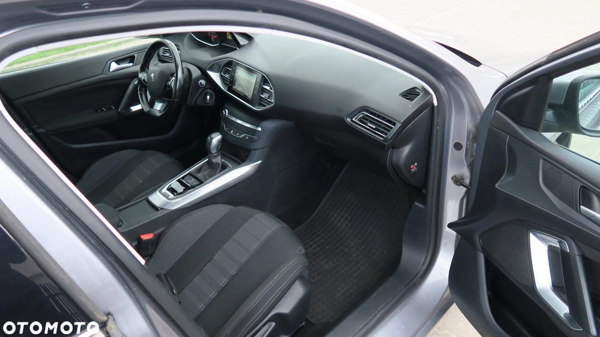 Peugeot 308 - 13