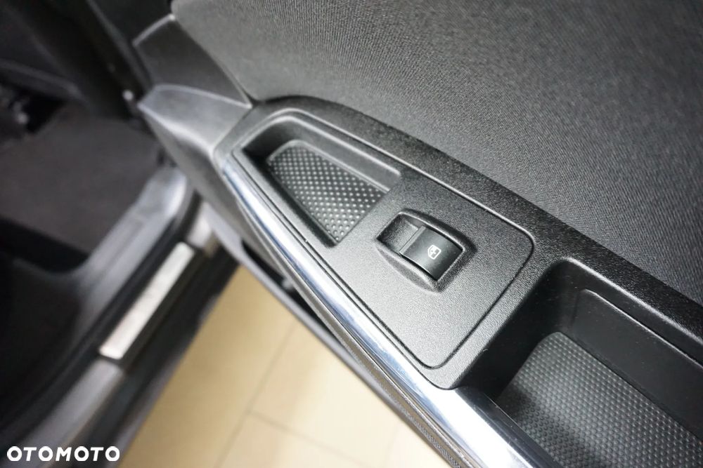 Lancia Delta 1.4 T-Jet Silver - 25