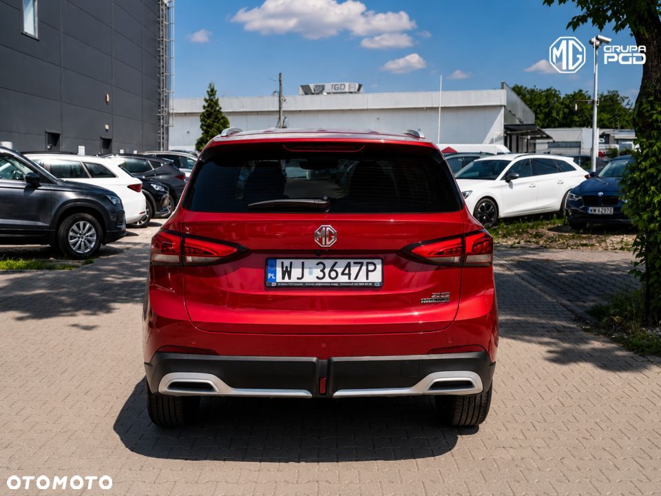 MG ZS Hybrid+ - 8