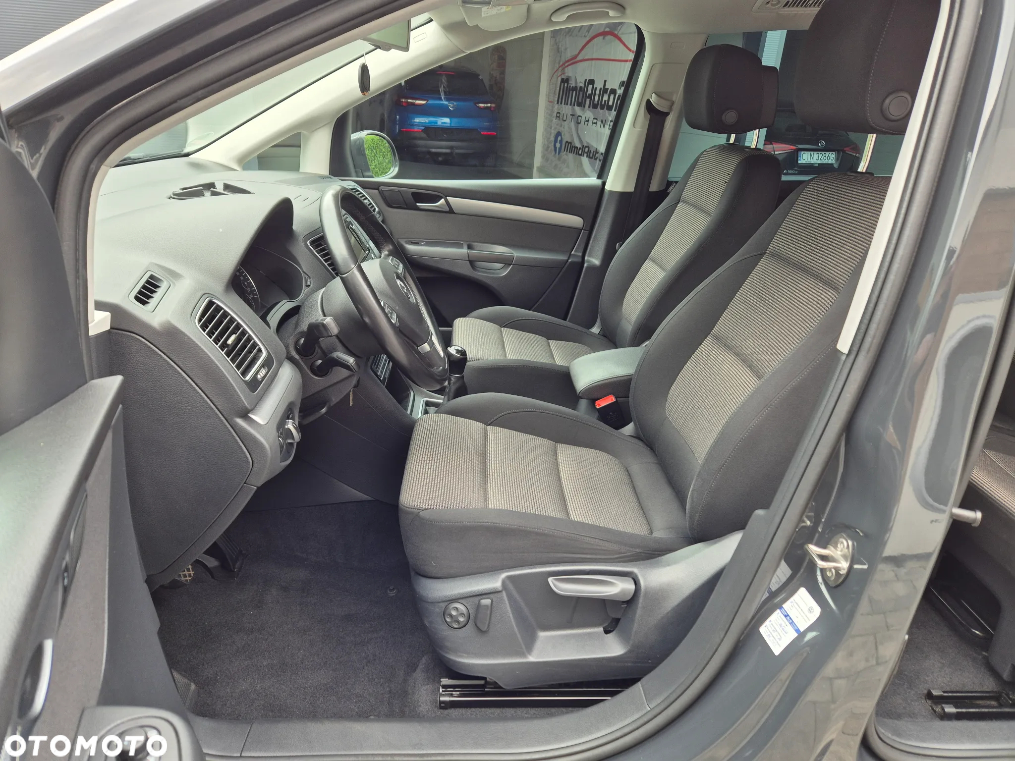 Volkswagen Sharan 2.0 TDI BlueMotion Technology Comfortline - 14