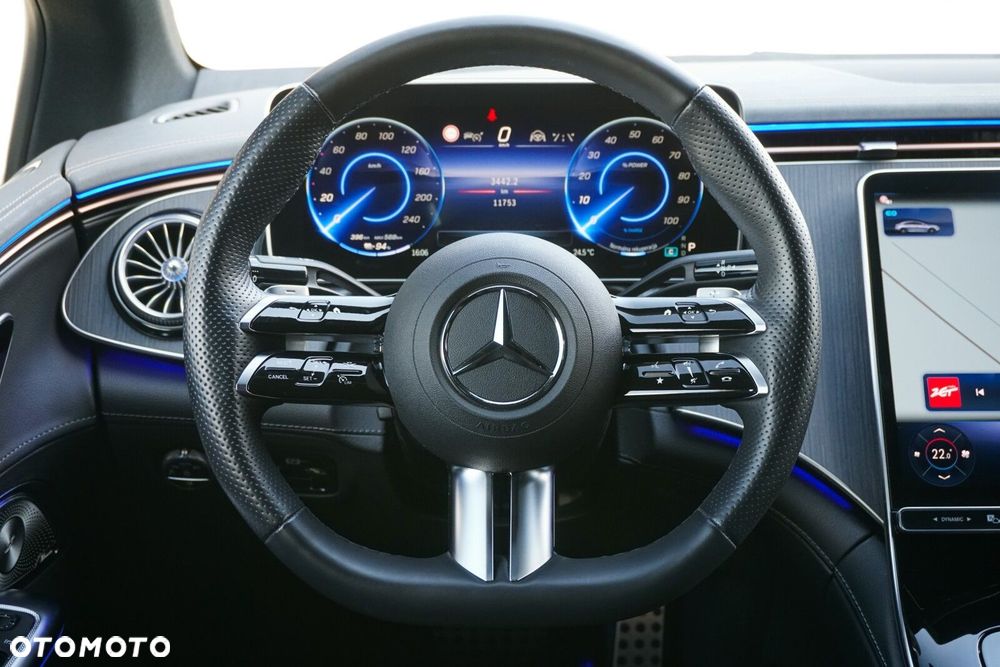 Mercedes-Benz EQE - 8
