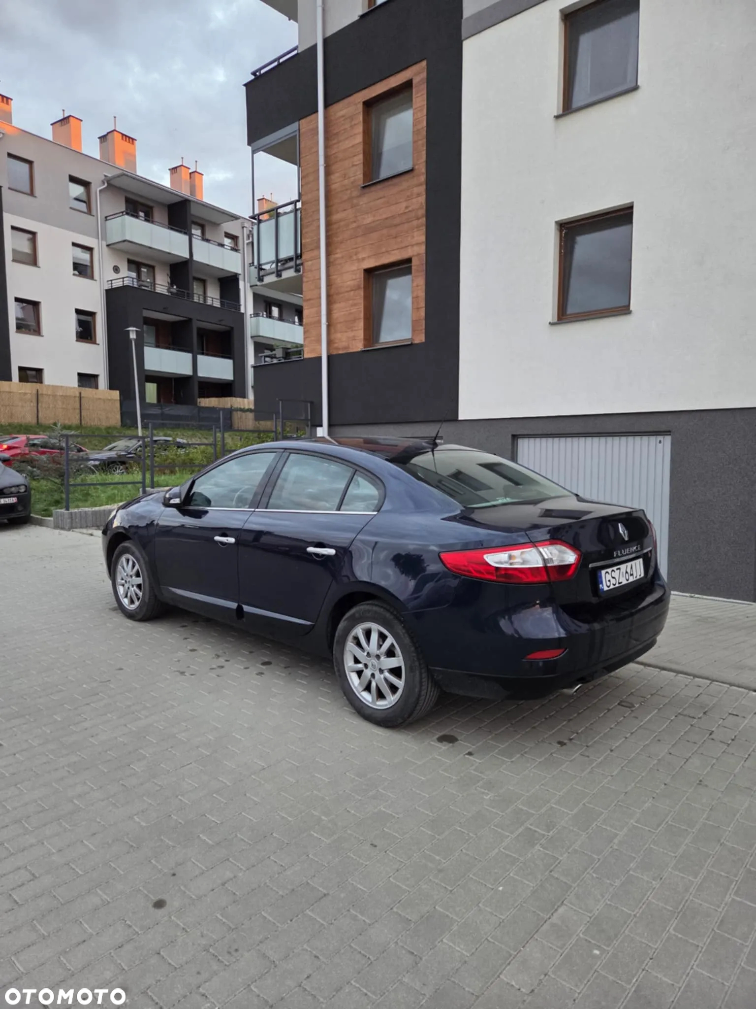 Renault Fluence 1.6 16V Privilege Euro5 - 3