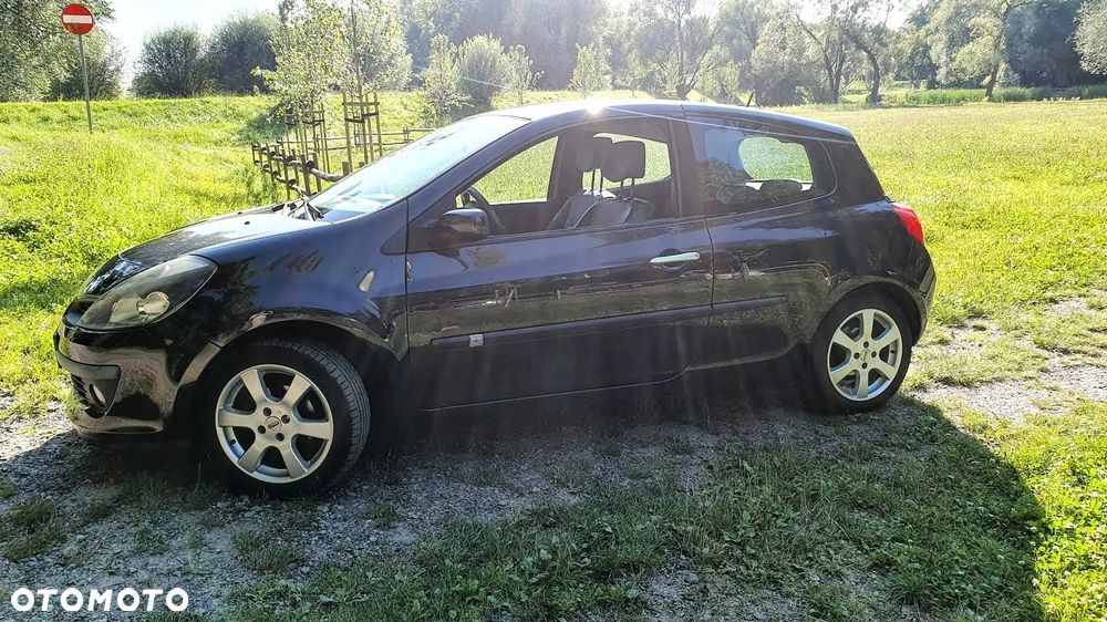 Renault Clio 1.6 16V Expression - 4