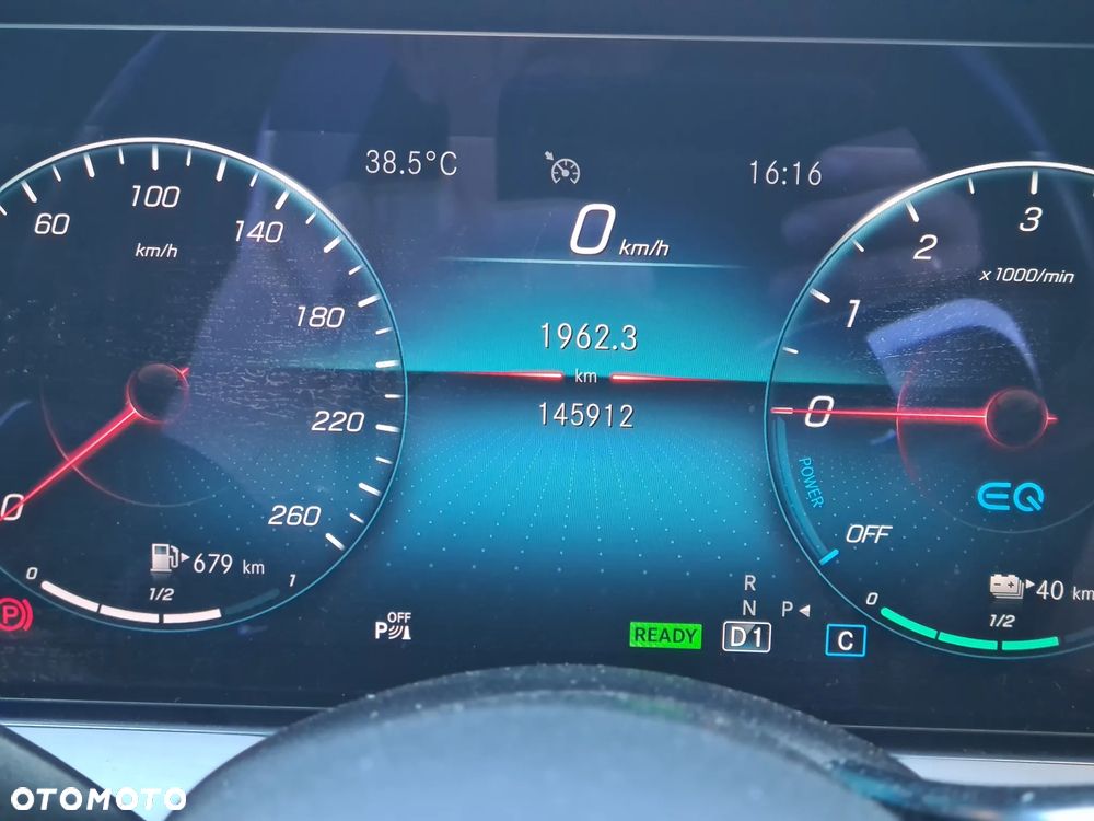 Mercedes-Benz Klasa E - 23