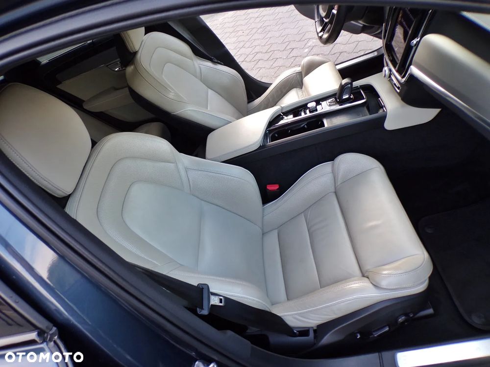 Volvo V90 B5 B Geartronic RDesign - 26