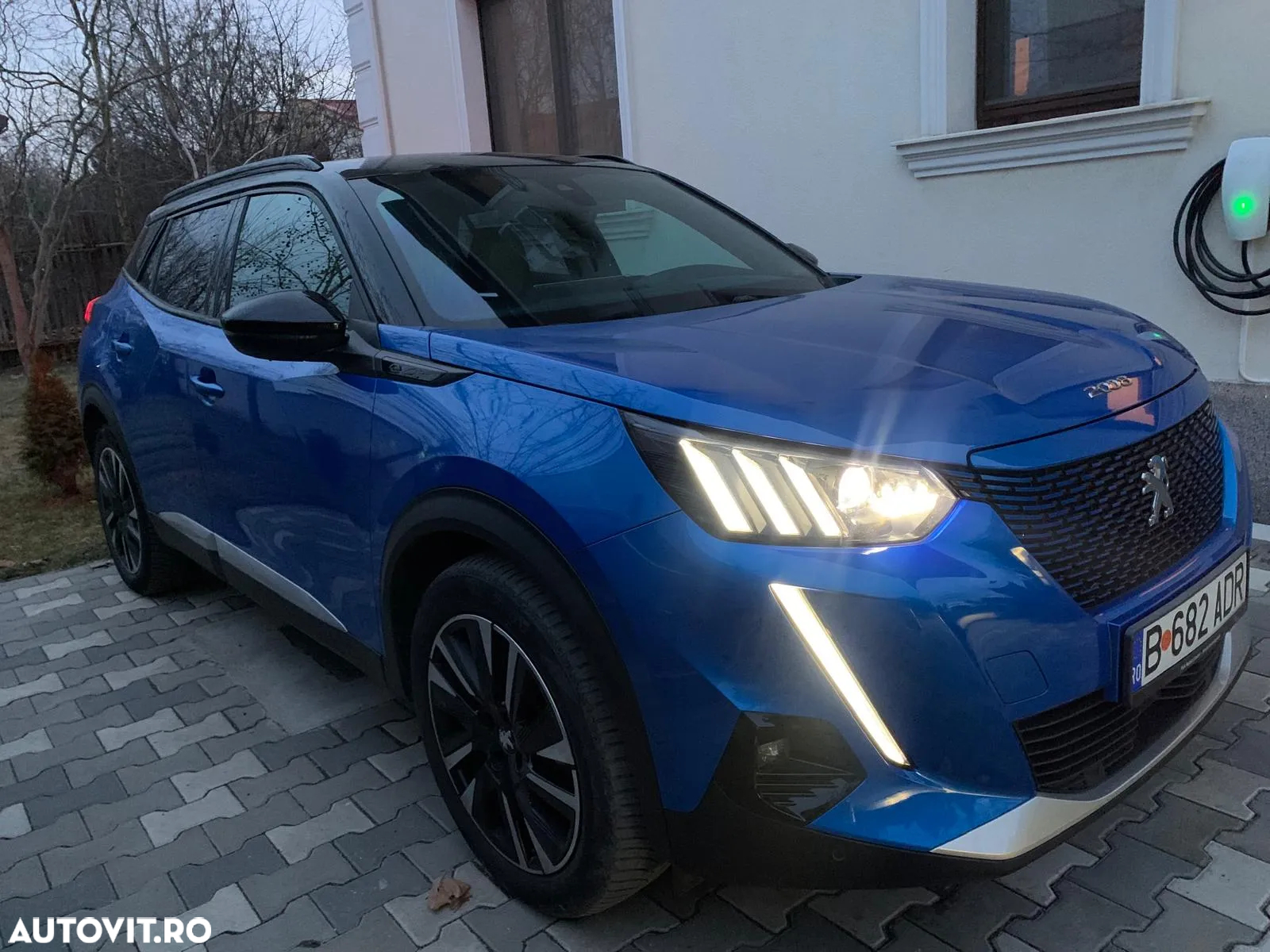 Peugeot 2008 e-2008 GT Line - 12