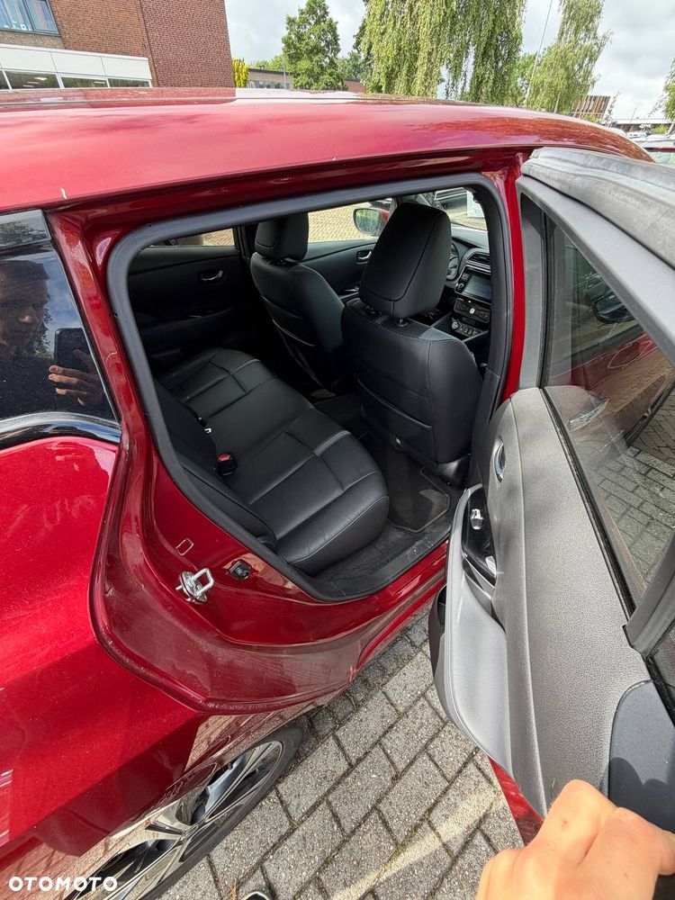 Nissan Leaf 40 kWh Tekna - 10