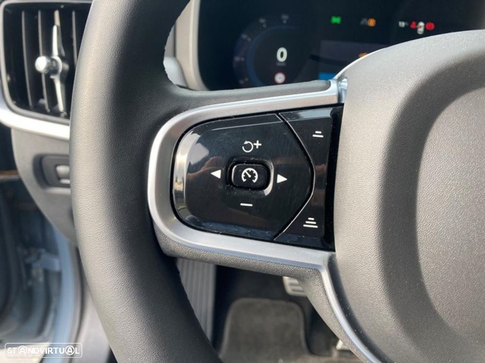 Volvo V90 2.0 T6 PHEV R-Design AWD - 19