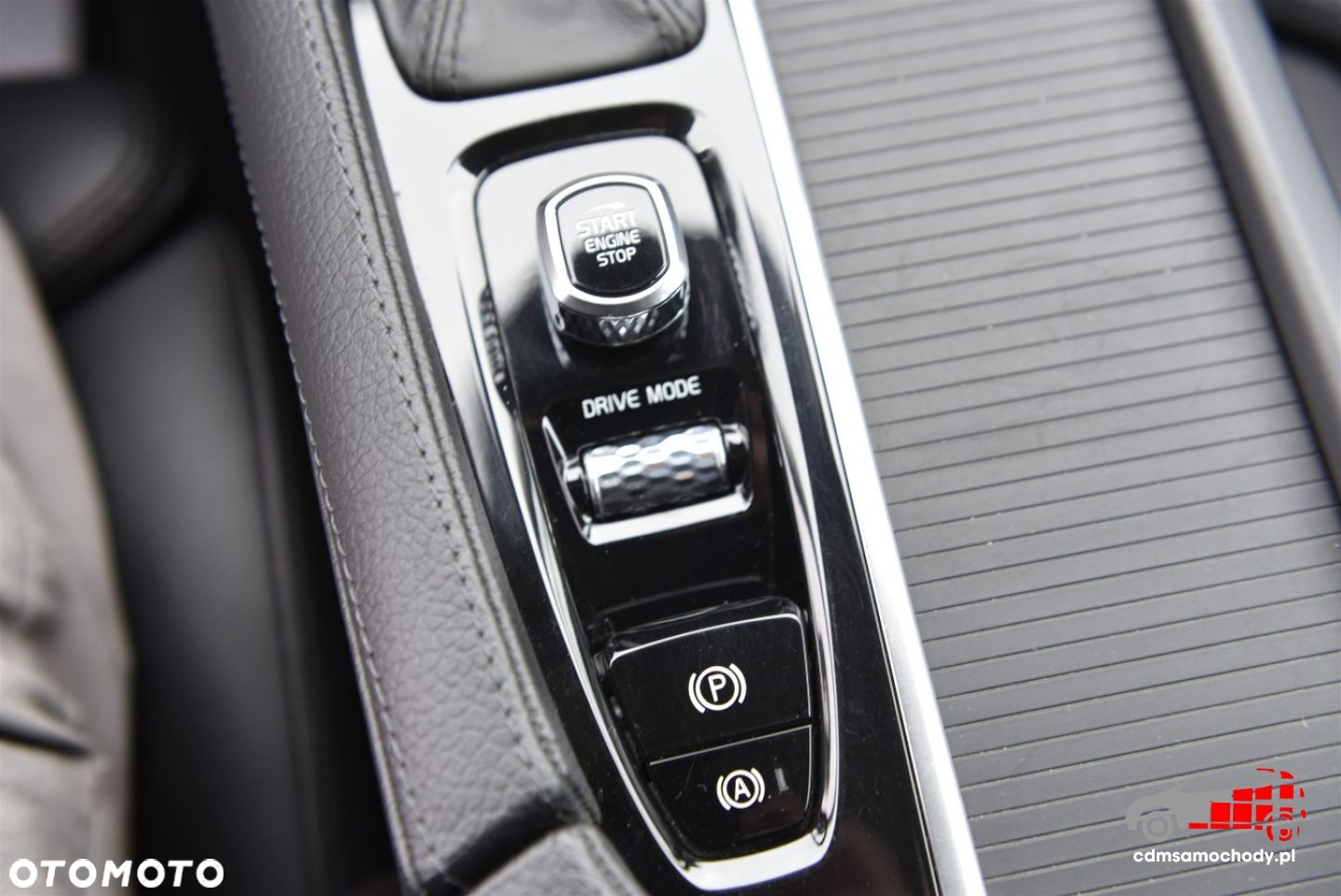 Volvo V90 D4 Momentum - 33
