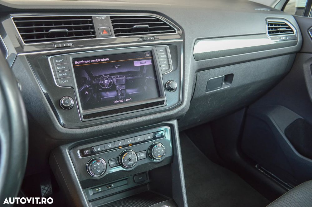Volkswagen Tiguan 2.0 TDI 4Mot DSG Comfortline - 40