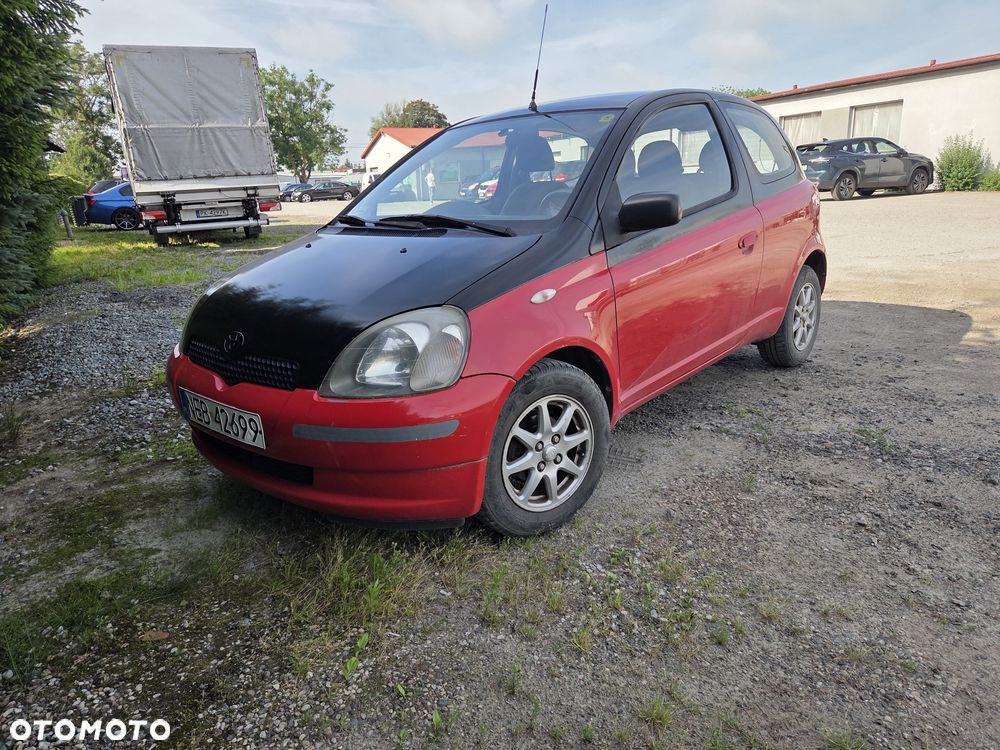 Toyota Yaris - 1