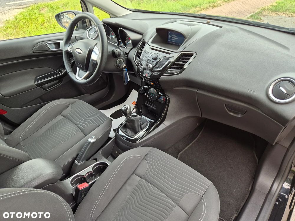 Ford Fiesta 1.25 Titanium EU5 - 23