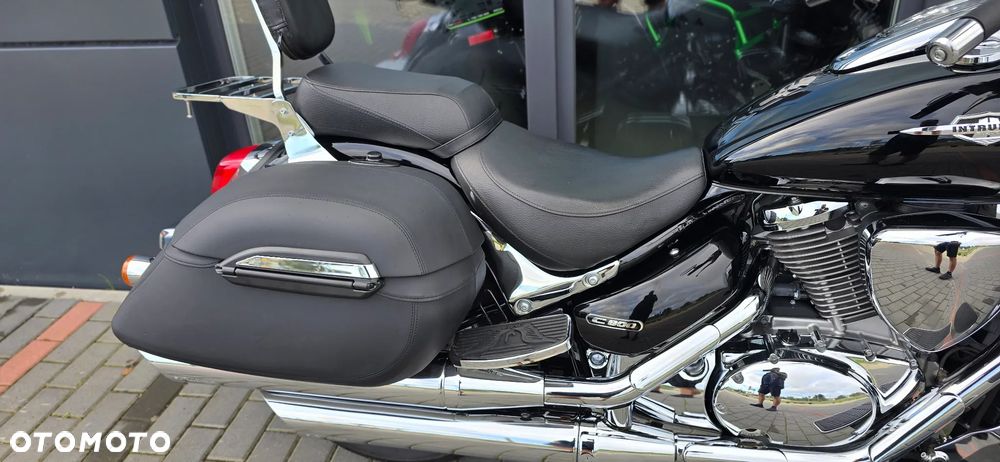 Suzuki VL 800 Volusia - Boulevard C50 - 24