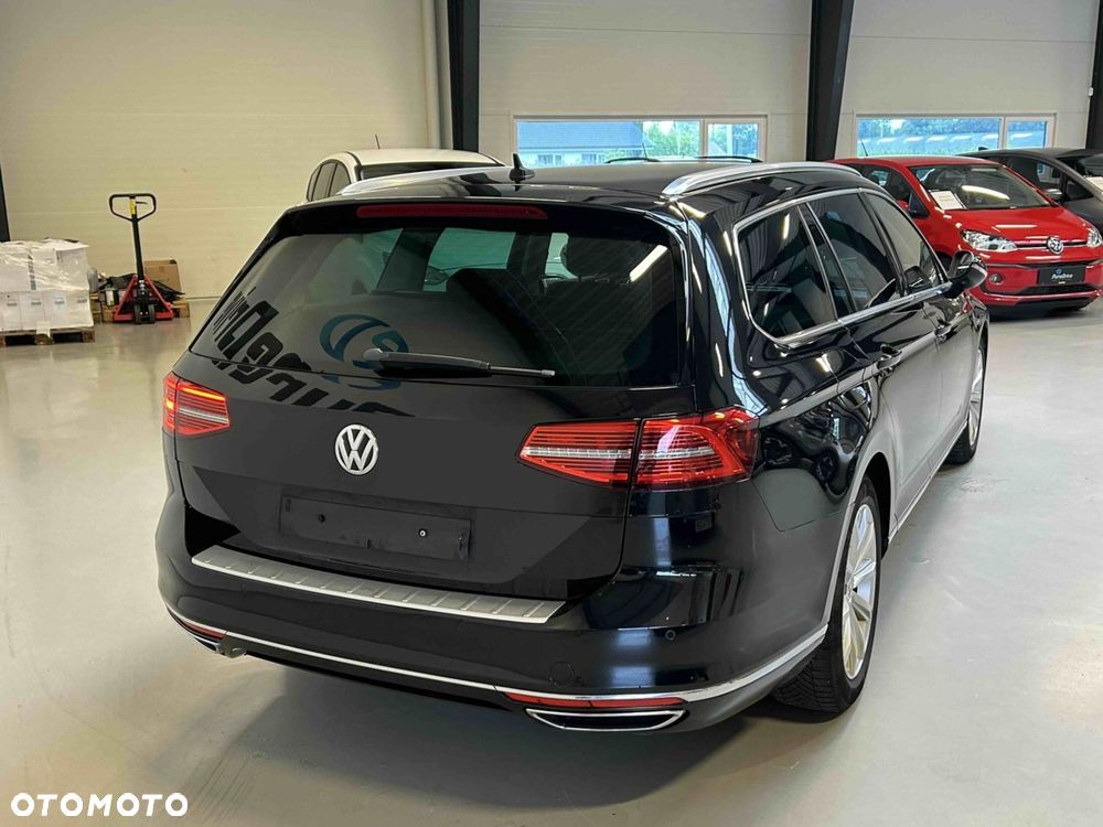 Volkswagen Passat 2.0 TDI SCR (BlueMotion Tech) 4Motion D Highline - 4