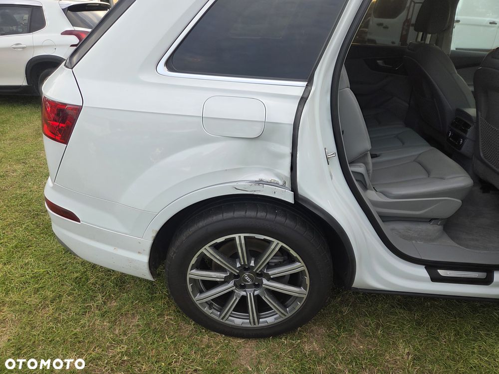 Audi Q7 - 17