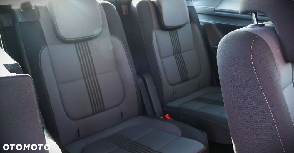 Volkswagen Sharan - 19