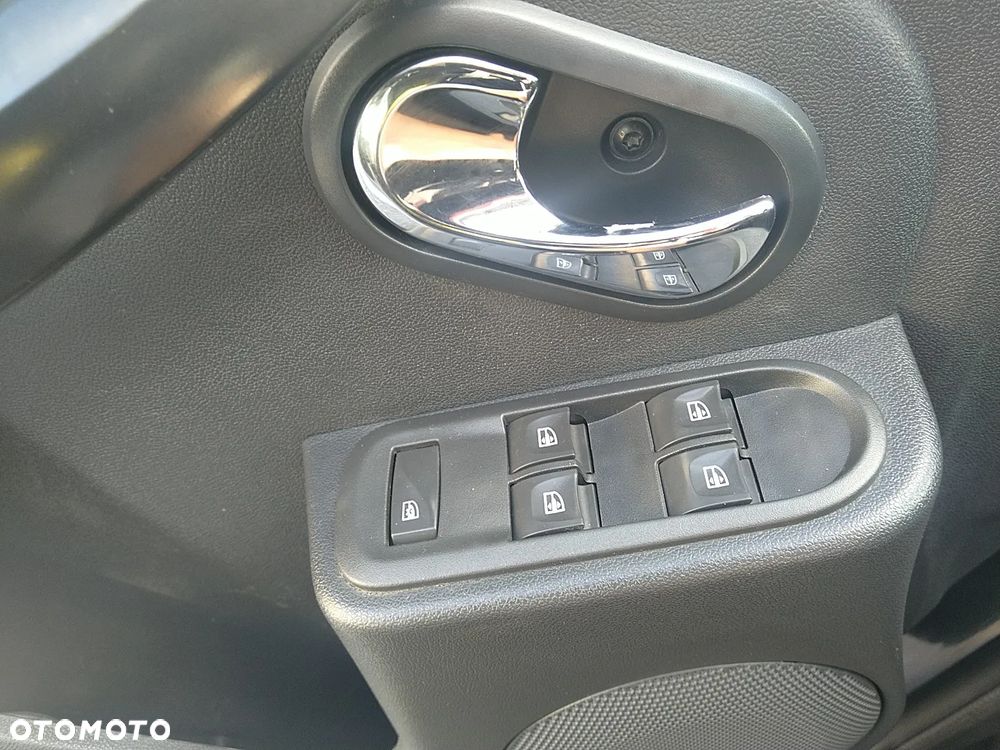 Dacia Duster 1.2 TCe Celebration - 25