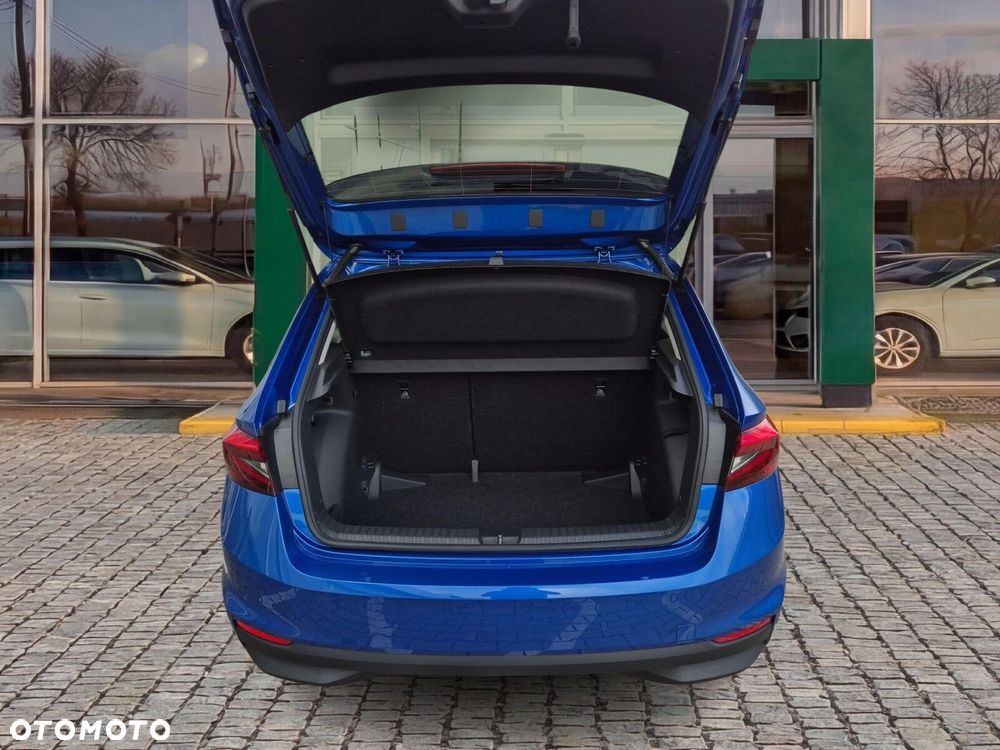 Skoda Fabia 1.0 TSI Drive DSG - 21