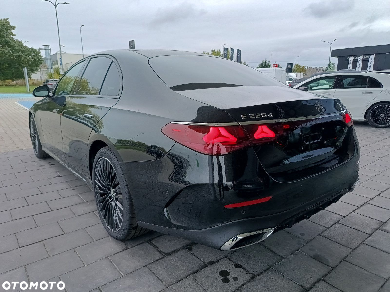 Mercedes-Benz Klasa E - 9