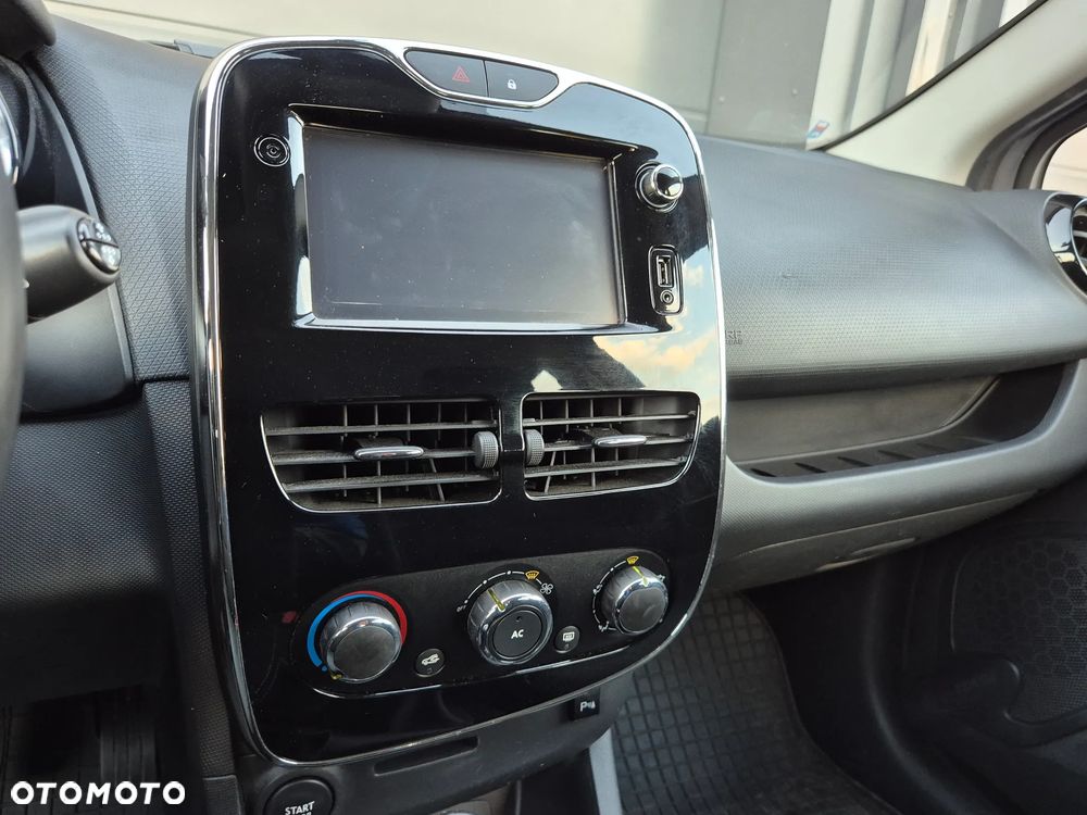 Renault Clio 1.2 16V Intens - 15