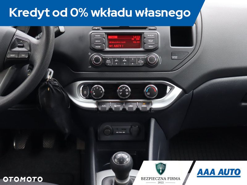 Kia Rio - 13