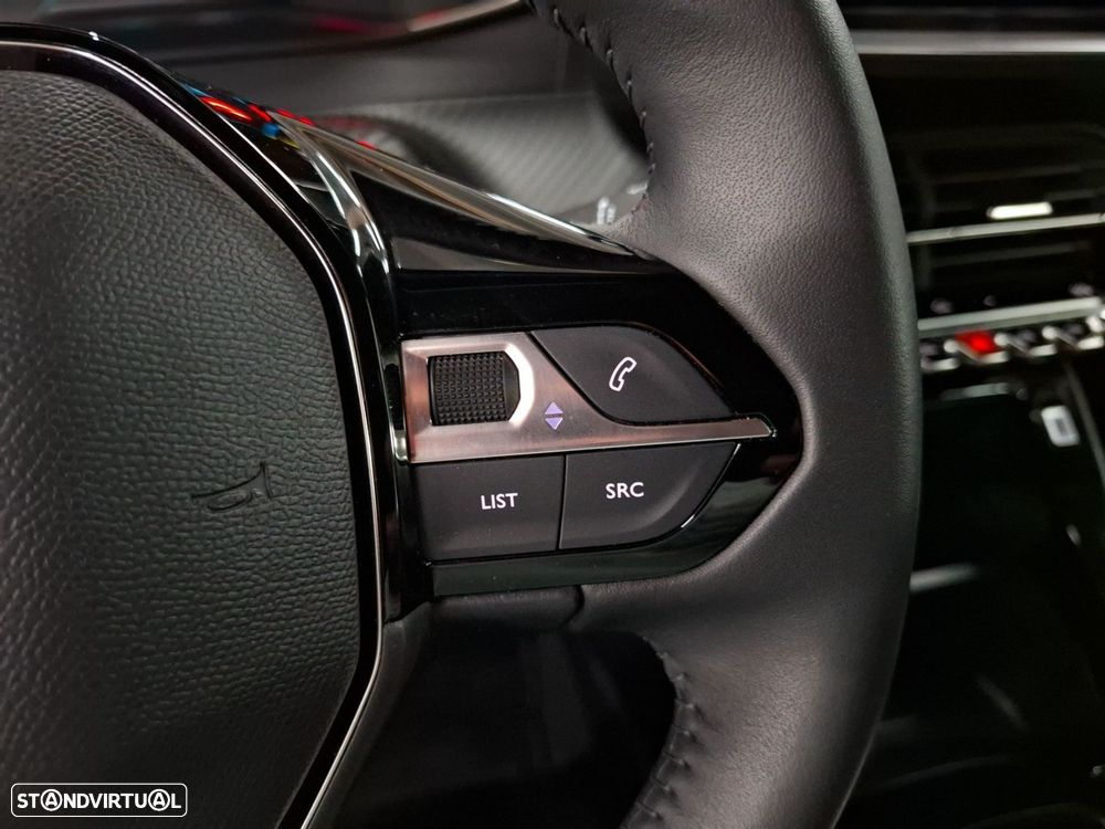 Peugeot e-2008 54 kWh Style - 17