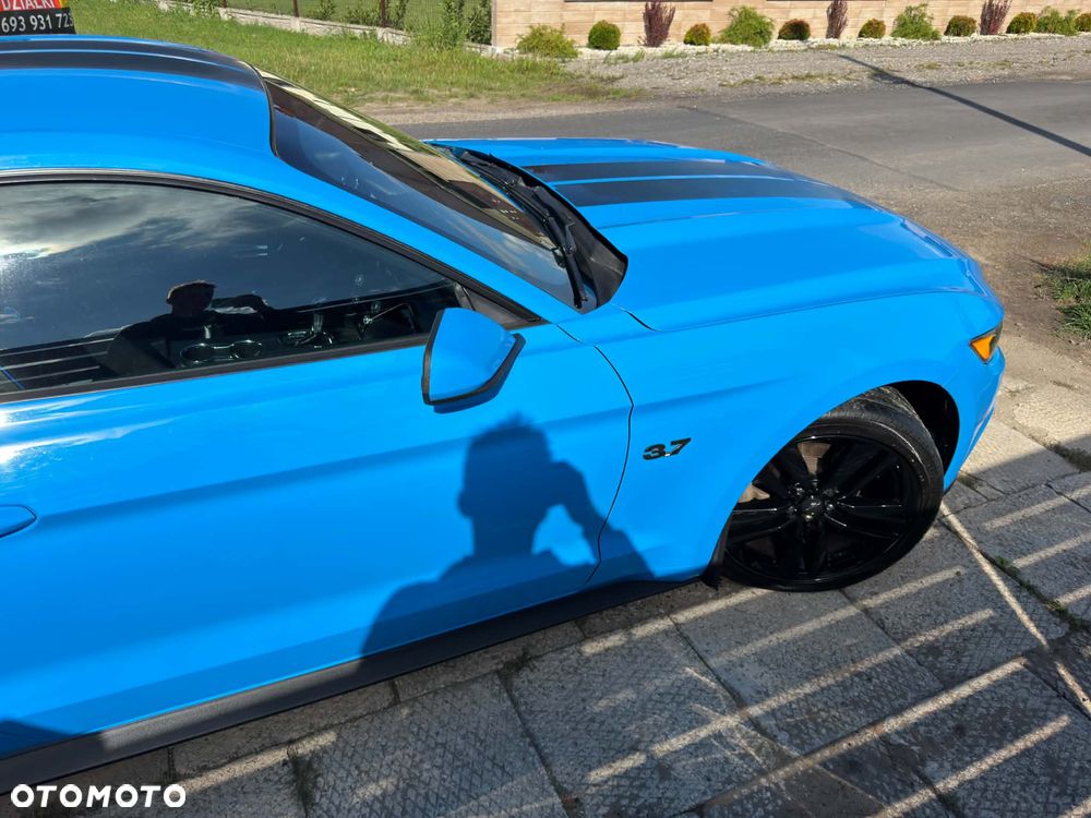 Ford Mustang 3.7 V6 - 16