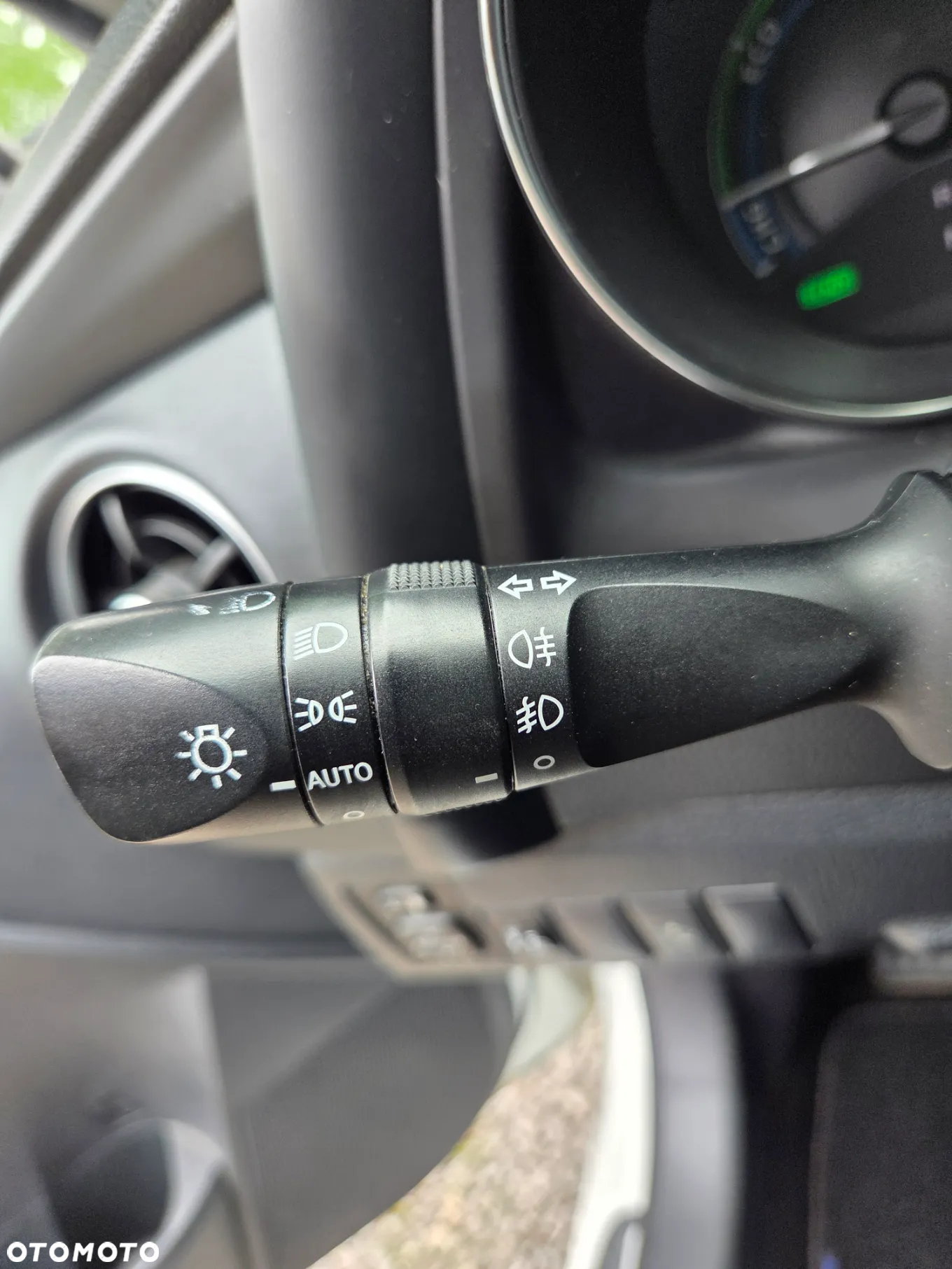Toyota Auris 1.8 VVT-i Hybrid Automatik Touring Sports Edition - 22