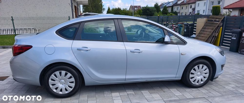 Opel Astra 1.4 T Active EU6 - 4