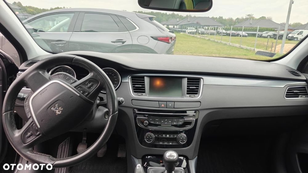 Peugeot 508 1.6 e-THP Allure S&S - 11