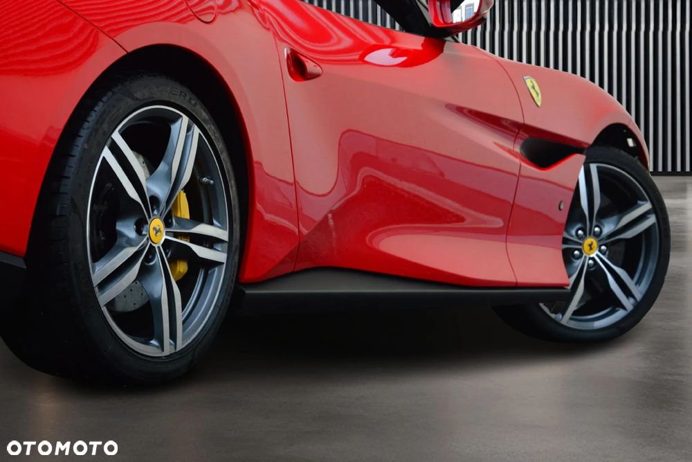 Ferrari Portofino - 12