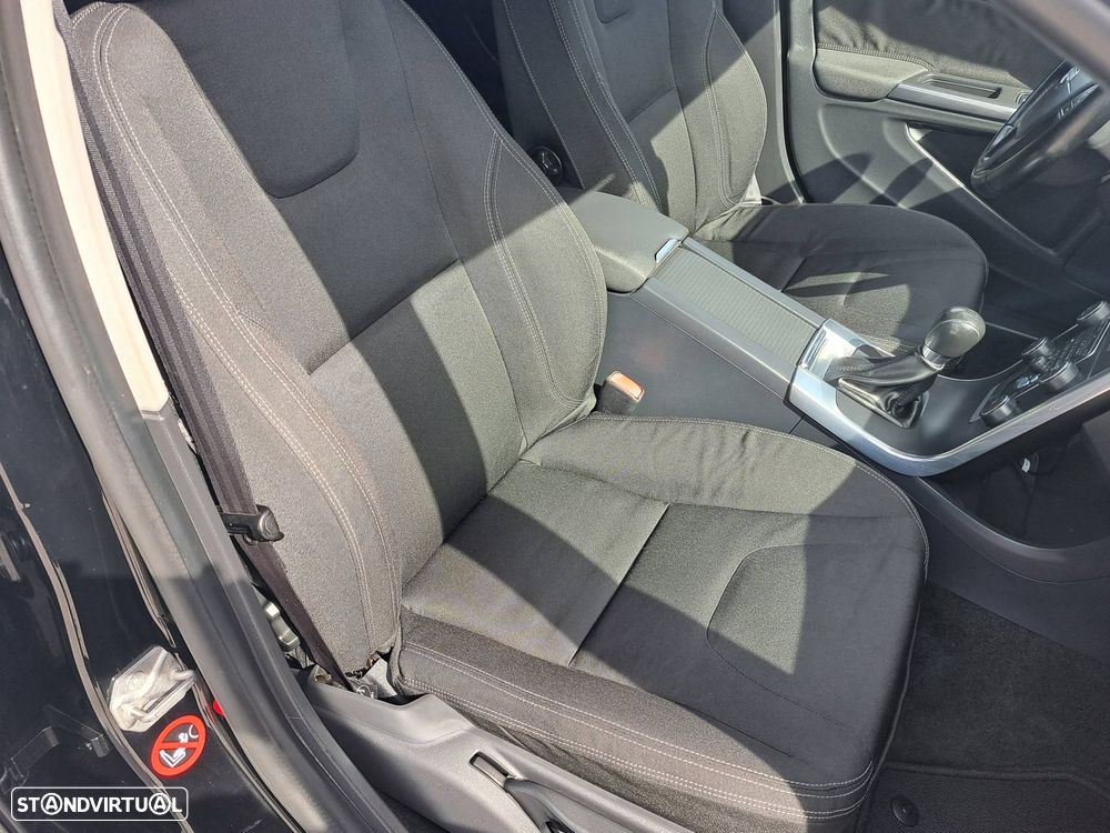 Volvo V60 1.6 D2 Drive Kinetic Start/Stop - 22