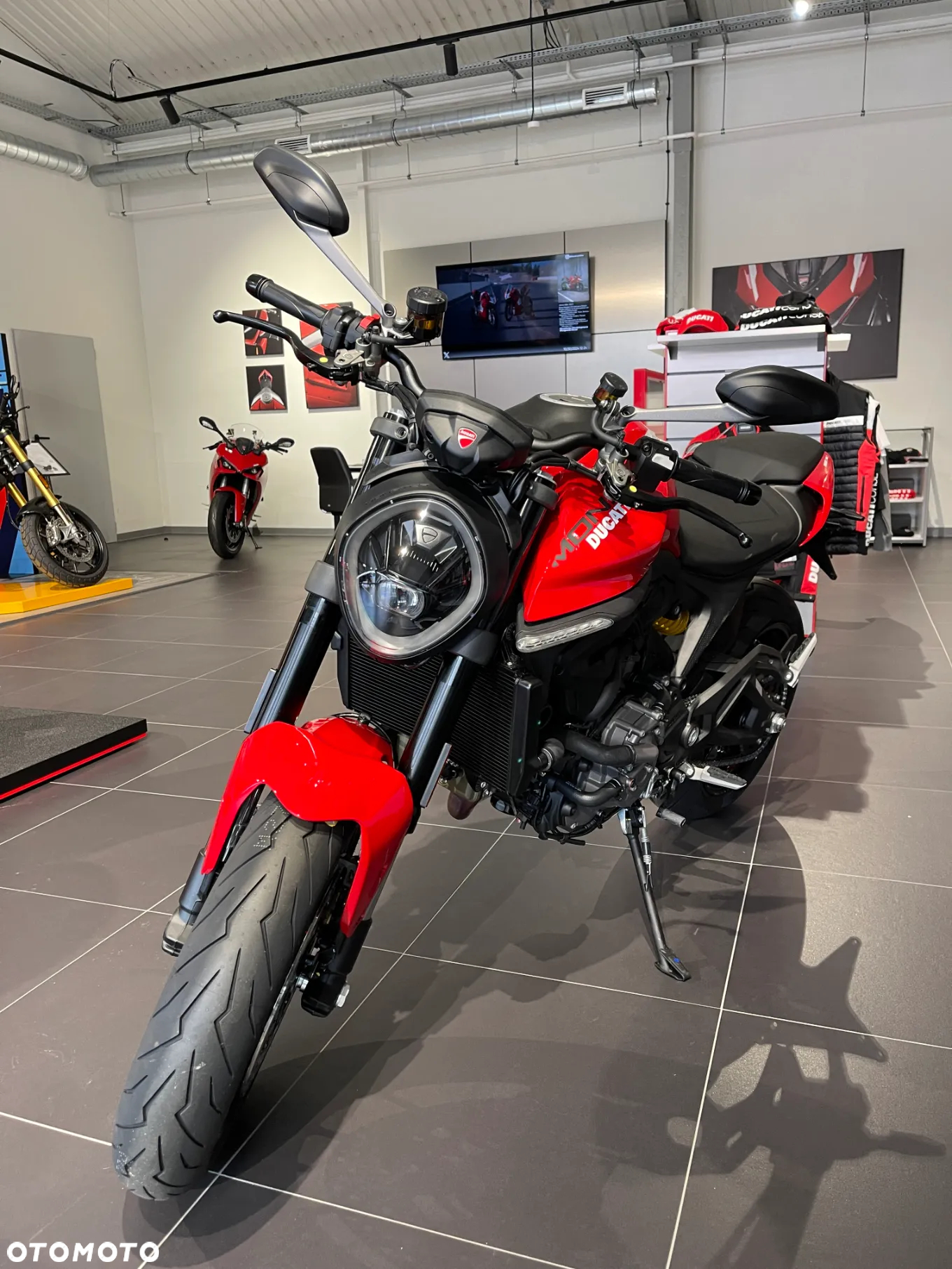 Ducati Monster - 15