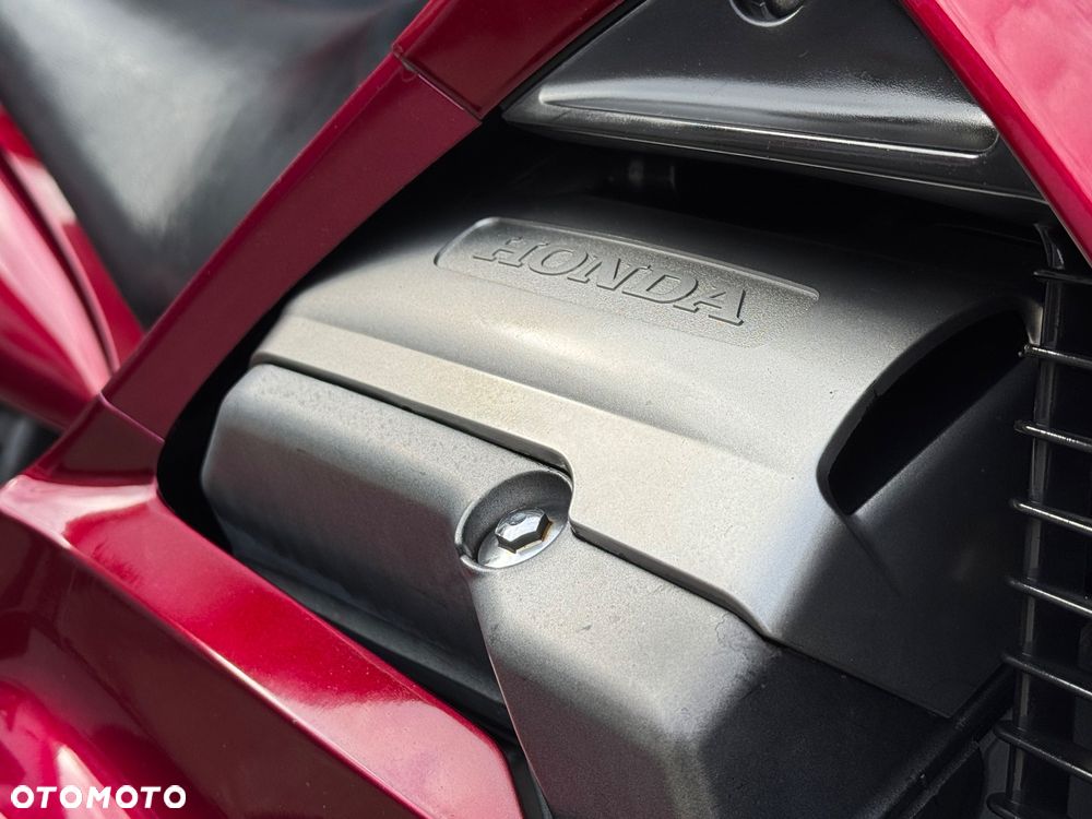 Honda ST - 21