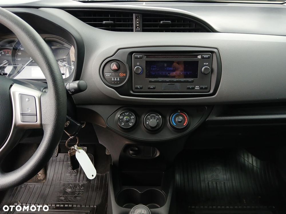 Toyota Yaris - 28