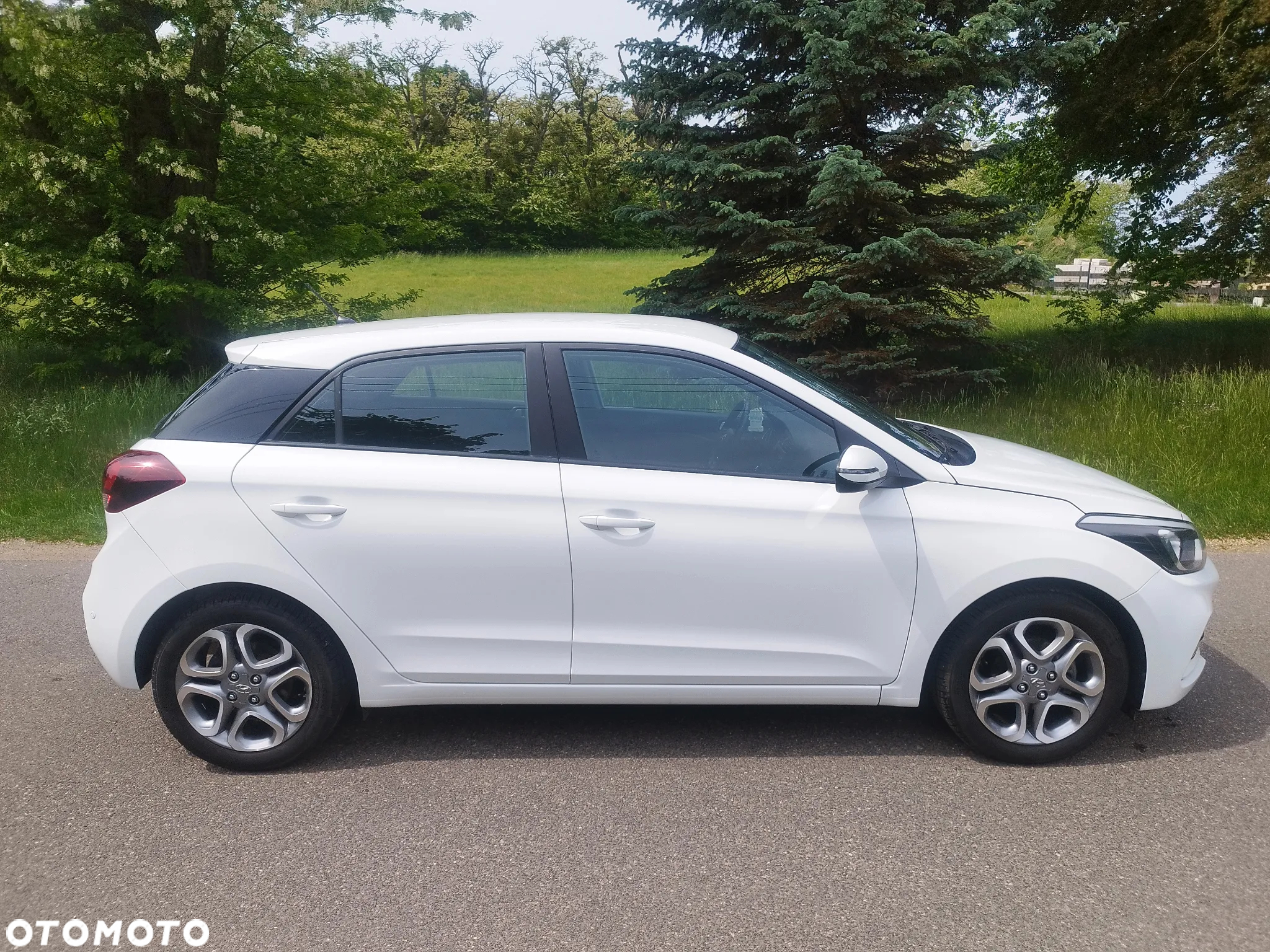 Hyundai i20 1.2 YES Gold - 16