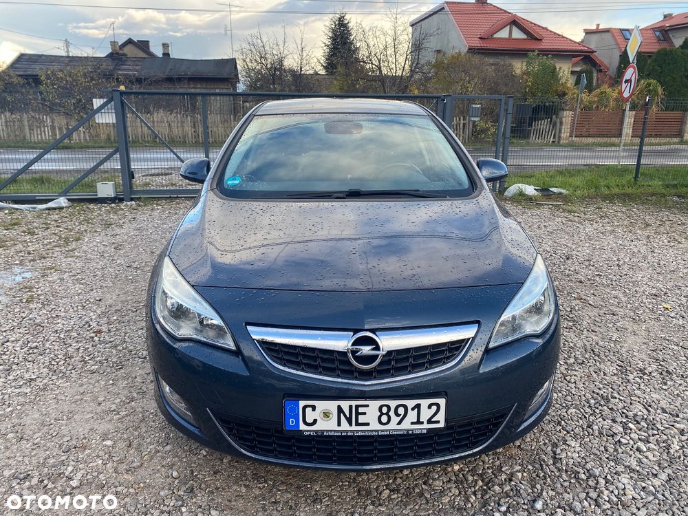 Opel Astra 1.4 Turbo Design Edition - 2