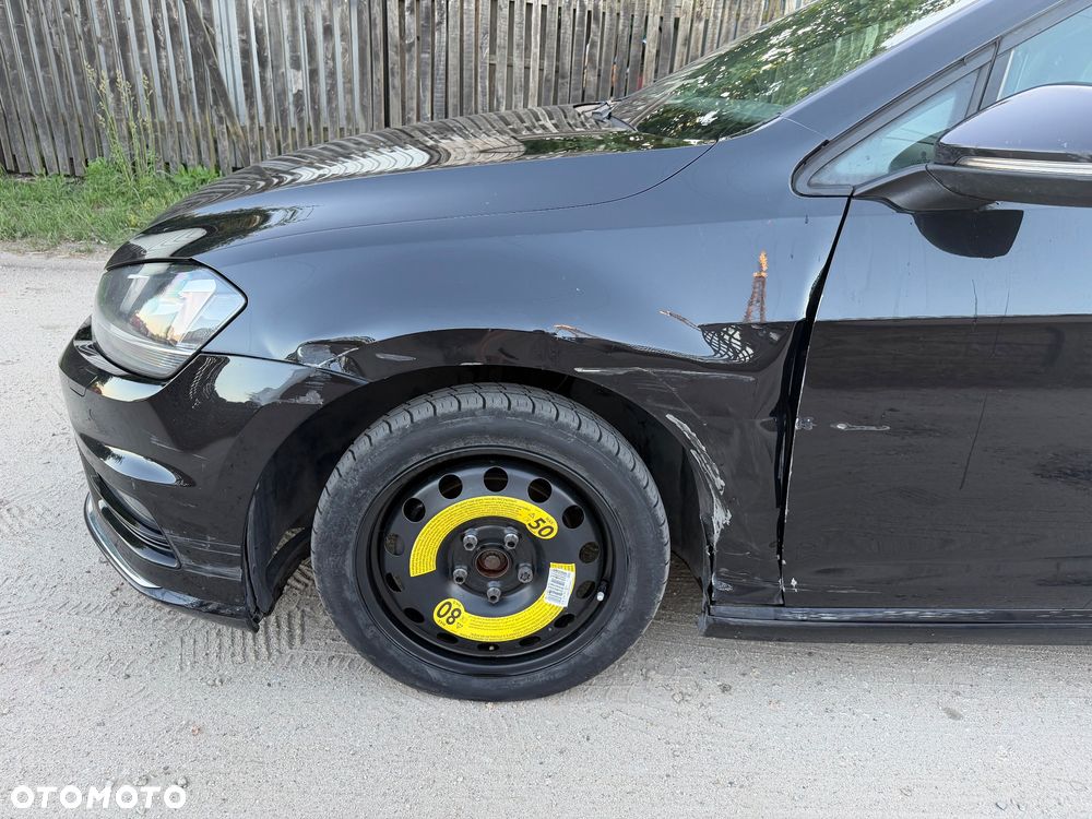Volkswagen Golf - 22