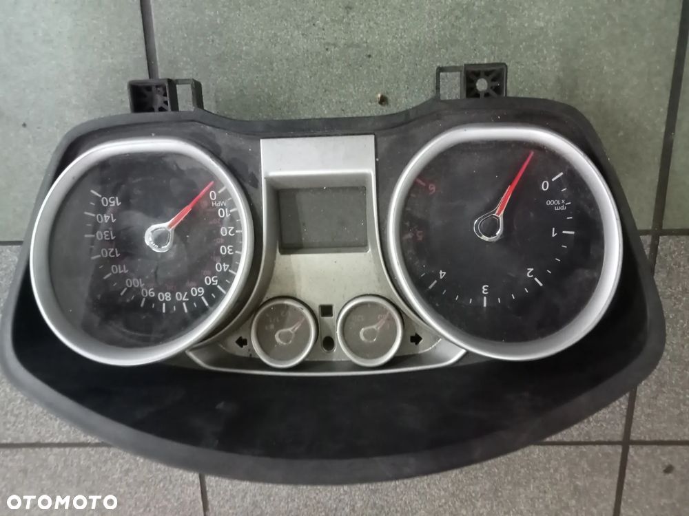 licznik kuga focus 1.6 tdci vp8v4f10a855a