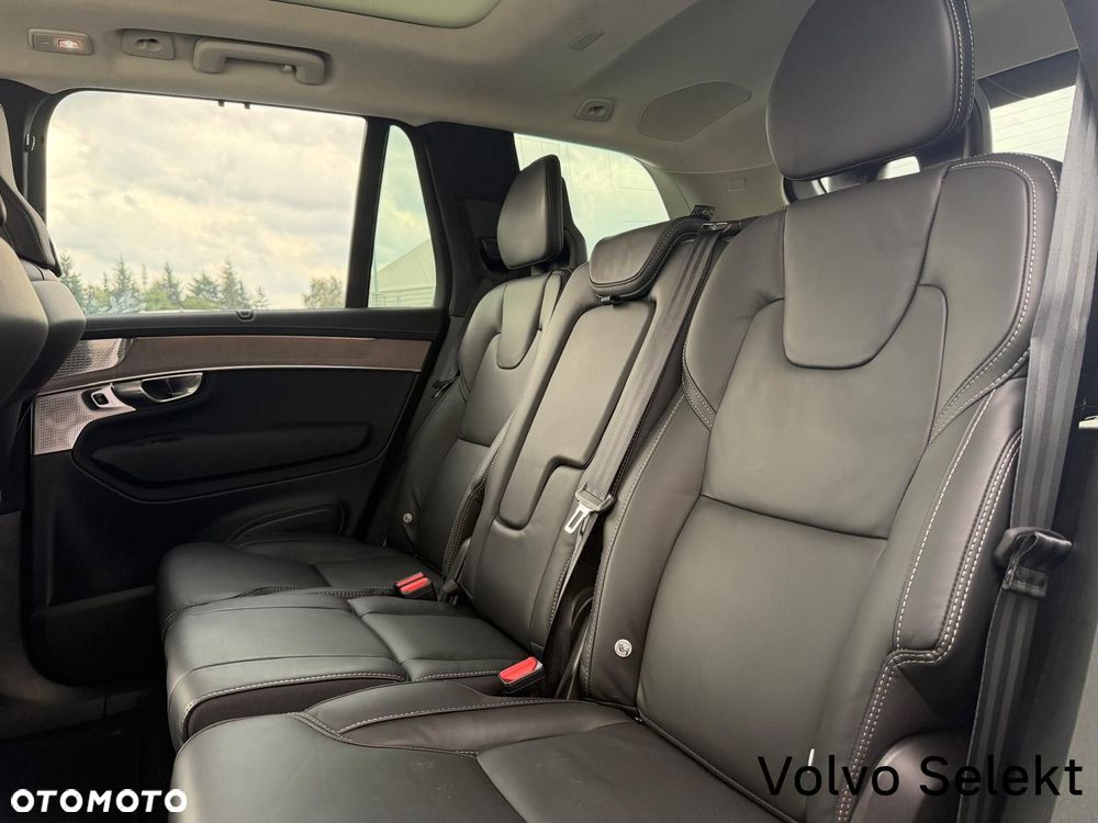 Volvo XC 90 - 35