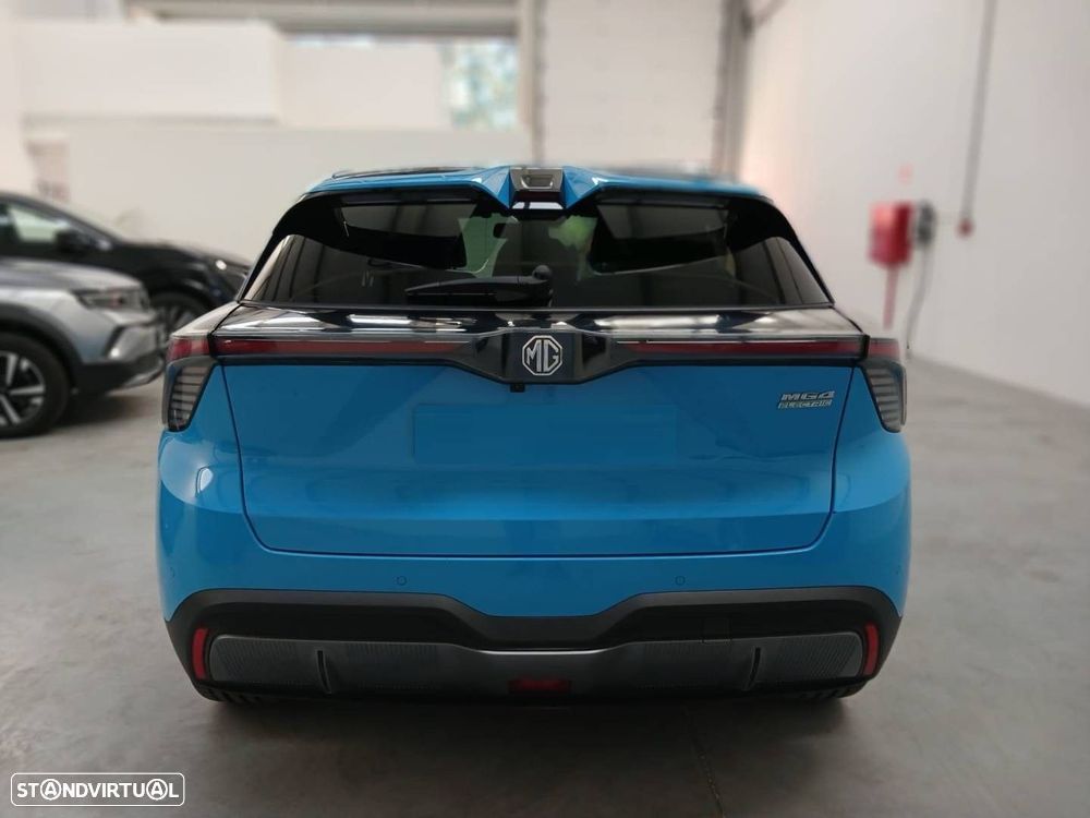 MG MG4 64 kWh Luxury - 12