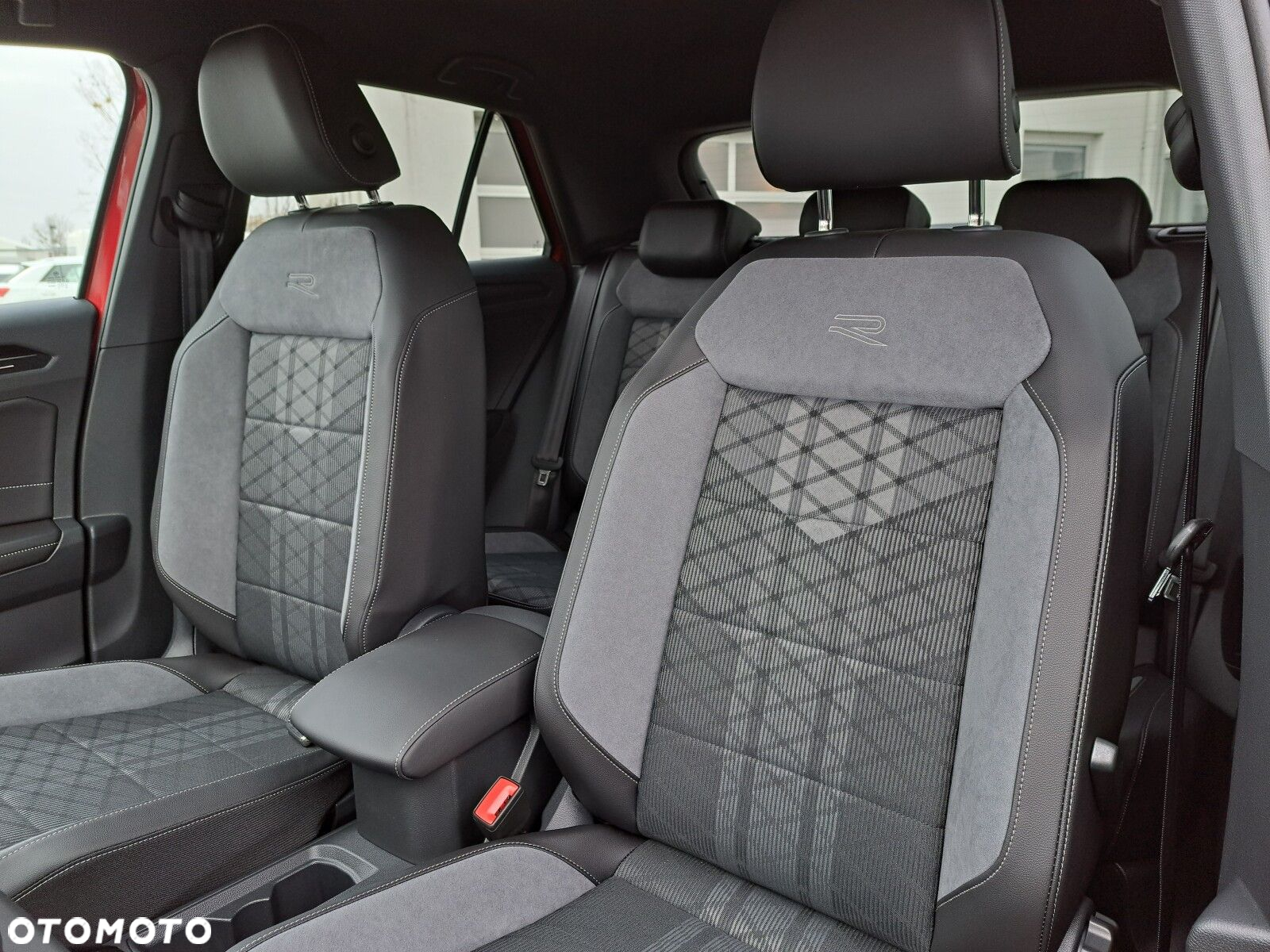 Volkswagen T-Roc 1.5 TSI R-Line DSG - 19